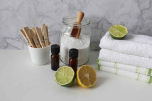 Utilizzare detergenti naturali per le pulizie di casa